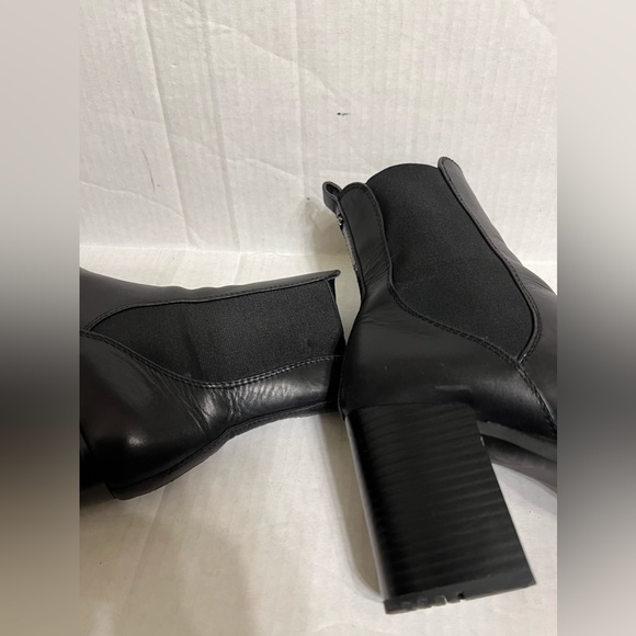 Sam Edelman Rollins Boots / Black Chelsea Boots - Picture 10 of 16
